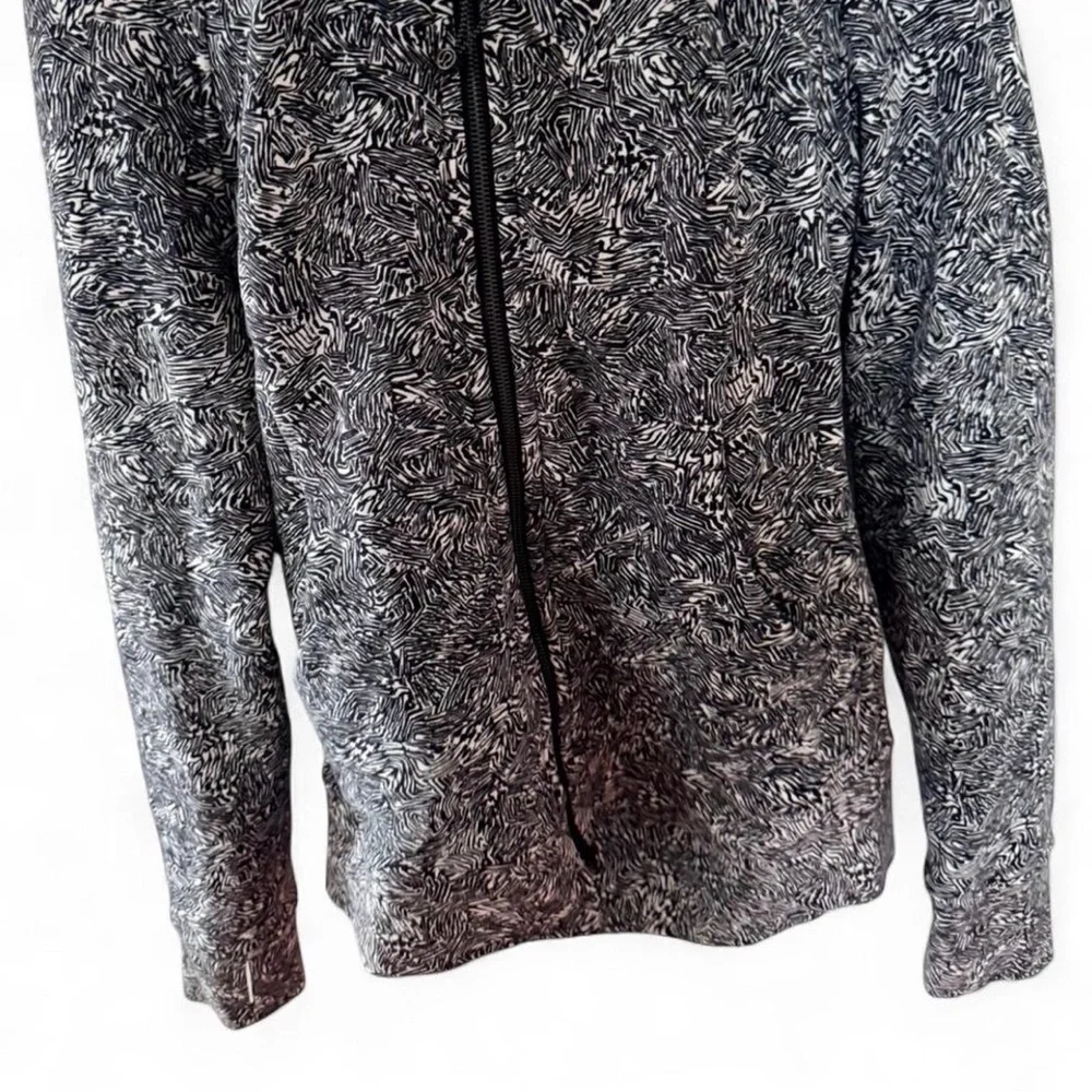 Lululemon Scuba Jacket Black + White Size 10